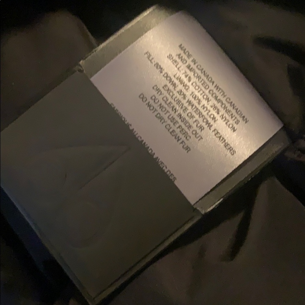 Moose knuckle sterling parka ❌price is firm❌ MADE IN CANADA 🇨🇦 - Picture 10 of 17